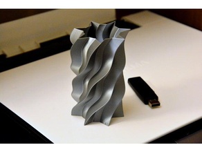 vase 104 container flower pencil holder spiral 3d print model - Mito3D
