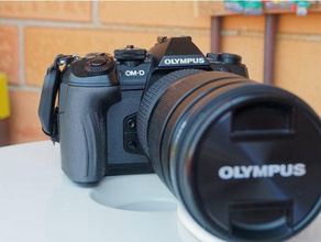 olympus e-m1 ii grip replacement 3d print model - Mito3D