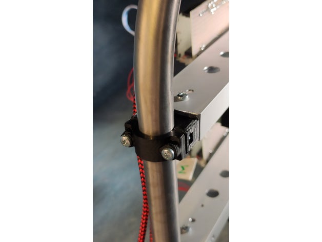 Rohrklemme rechteckiges Aluminium Profil Halterung einfügen rechteckigen Rohr Rechteckiger Schlauch staffa tube Halter 3D print model - Mito3D