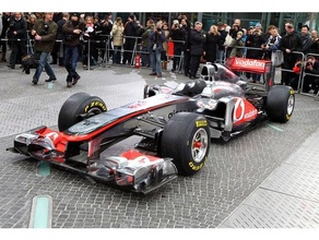 f1 2011 Indien hrt lrgp mclaren Mercedes gp rot Stier Rennen sauber Mannschaft Scuderia Ferrari Toro Rosso Lotus Jungfrau 3d print model - Mito3D