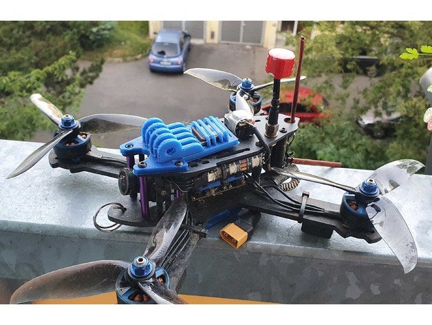 hskrc 210 gopro GPS montieren bn180 Kamera Diydronen Drohne dronefpv Rennen fpv 3D print model - Mito3D