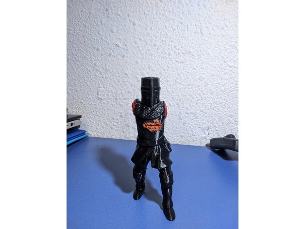 santo Graal nero cavaliere 3D print model - Mito3D