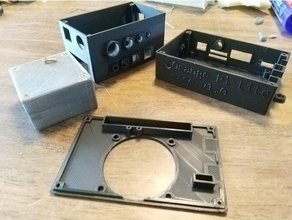 personalizable electrónica caja generador personalizador bricolaje diy recinto openscad tarjeta circuito impreso soporte montar 3d print model - Mito3D