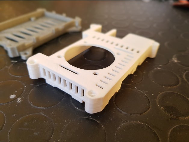 frambuesa pi 3 b+ caso funda cubierta carcasa 40mm ventilador + gpio acceso rpi 3D print model - Mito3D