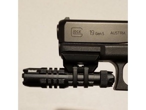 glock rail sangle monter lampe poche titulaire soutien pistolet 3d print model - Mito3D