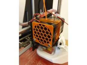 geeetech i3 pró 40mm ventilador cobrir bainha grade parafusos 3d print model - Mito3D