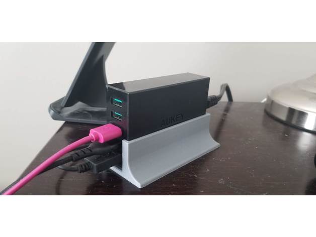 aukey 5 Port USB chargeur titulaire soutien 3D print model - Mito3D