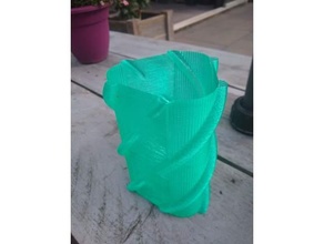 Spiral Schreibtisch aufgeräumt Pflanze Topf Vase 3d print model - Mito3D