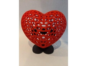 voronoi heart remix - swapable text mom mothers day 3d print model - Mito3D