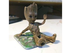 strand groot babygroot baby phone smartphone stand support 3d print model - Mito3D