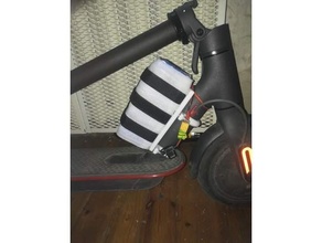 xiaomi mijia m365 eléctrico scooter adicional batería 3d print model - Mito3D