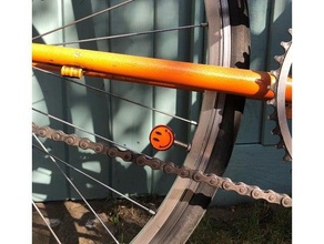 smiley cara bicicleta polvo gorra tapa 3d print model - Mito3D