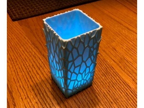 Fener vazo Voronoi yüzey 3d print model - Mito3D