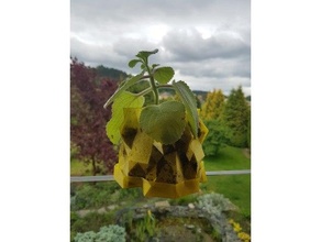 alien planter pot + saucer alien blocky  indoor  modern planter poly pot saucer spacer suculent 3d print model - Mito3D