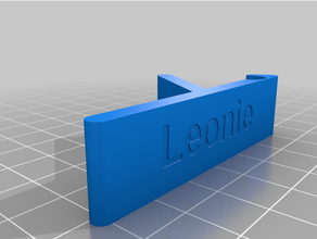 Leonie Iphone ficar pé personalizado 3d print model - Mito3D