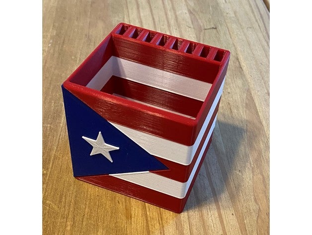 USB Bleistift Halter Unterstützung puerto rico Kuba Flagge Tasse 3D print model - Mito3D