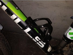 remix vélo bouteille cage titulaire soutien bicyclette porte monter vtt l'eau 3d print model - Mito3D