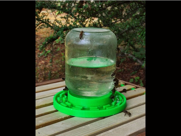 bee feeder beehive beekeeping bees bottle canning jar honey honeybee honeycomb longstroth mason lid sugar super thread to82 warre water 3D print model - Mito3D