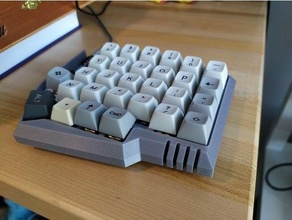 lily58 high profile caso funda freecad teclado división 3d print model - Mito3D