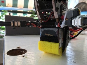 Batterie schützen Drohne Rennfahrer Startseite Mantel Halter Unterstützung 3d print model - Mito3D