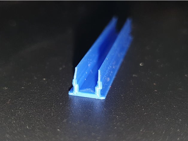 2020 extrusão fenda cobrir bainha t slot 3D print model - Mito3D