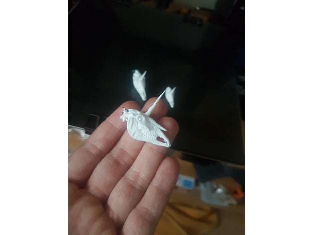 unicornio cráneo colgante pendiente 3D print model - Mito3D