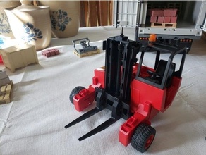 Bruder chariot élévateur rc conversion 3d print model - Mito3D