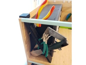 diagonal shelf-friendly tools holder 3d print model - Mito3D