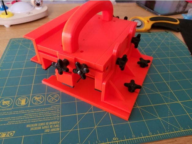 empurrar quadra garra 3D print model - Mito3D