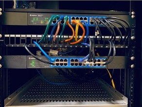 trendnet 24 Puerto estante montar soporte servidor cambiar interruptor 3d print model - Mito3D