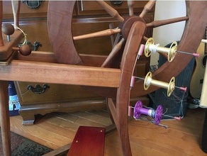 on board preguiçoso Kate Ashford tradicional trabalhos progresso mão spinner girando fiação roda lã 3d print model - Mito3D