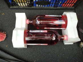 garrafa carro tronco fixação suporte água vinho 3d print model - Mito3D