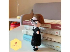 tığ işi oyuncak bebek Gözlük Ruth kötü Ginsburg 3d print model - Mito3D