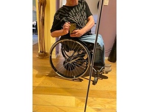 fauteuil roulant poussoir robot bicyclette moteur panthera poussant 3d print model - Mito3D