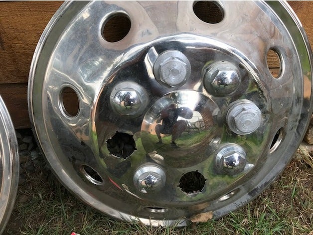ford e-350 wheel hubcap lug covers 3D print model - Mito3D