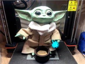 Star Kriege Baby Yoda Plüsch Spielzeug Stand Krieg Sterne 3d print model - Mito3D