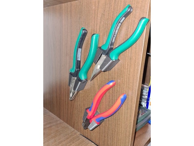 simple pliers holder 3D print model - Mito3D