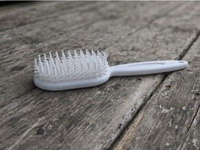 hair brush flexible bristles comb combing fur gnarly long tangled untangle 3d print model - Mito3D