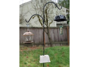 pole clamp squirrel proof birdfeeder bird feeder garden 3d print model - Mito3D