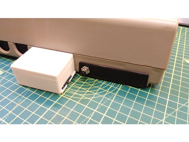 c64 Reiniciar botón montaje plato blanking comodoro 64 3D print model - Mito3D