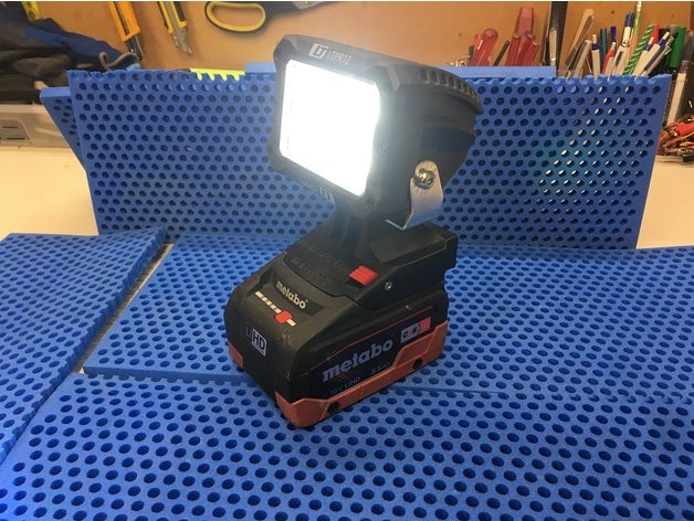 Metabo 18v lihd Lampe travail batterie adaptateur Bosch cas Cas gaine makita Ryobi 3D print model - Mito3D