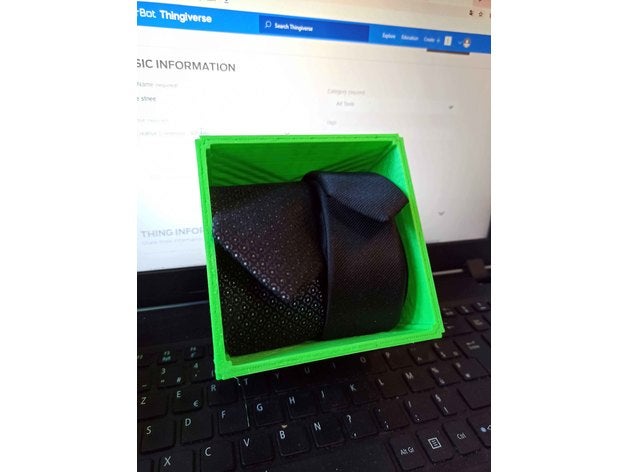 cube striee boite rangement box 3D print model - Mito3D