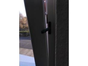 window lock fenstersperre block draft draught fenster keil sperre 3d print model - Mito3D