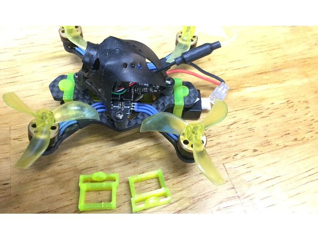 Newbeedron Moskito Batterie Halter Unterstützung fpv 3D print model - Mito3D