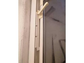 fechamento Barra PVC porão janelas 3d print model - Mito3D