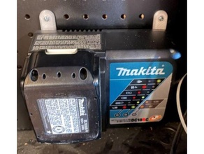 makita batterie chargeur panneau perforé adaptateur 18v monter outils 3d print model - Mito3D