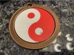 mobile Yin Yang Tai simbolo inserti Stampa posto base segni loghi sottobicchiere bevanda medaglione Taichitu giocattolo parete arte 3d print model - Mito3D