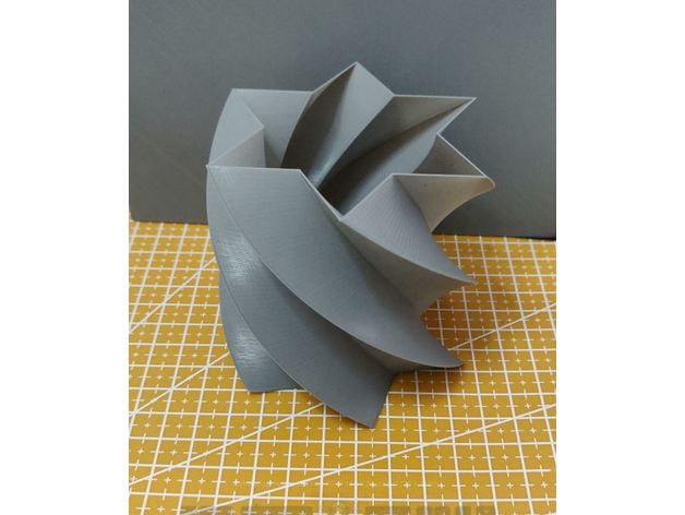 star david - vase customizable openscad organization spiral mode 3D print model - Mito3D