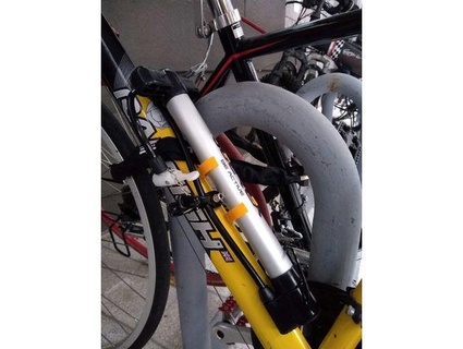 soporte bicicleta bomba bidiseños montar carretera 3d print model - Mito3D