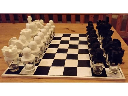 licor bebendo xadrez conjunto touro krachus jogo tabuleiro jogos tiro vidro 3d print model - Mito3D